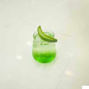 مشروب غازي تفاح